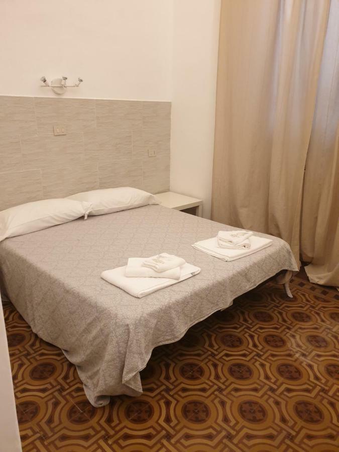 Hotel Mirafiori 리도디캄파이오레 외부 사진